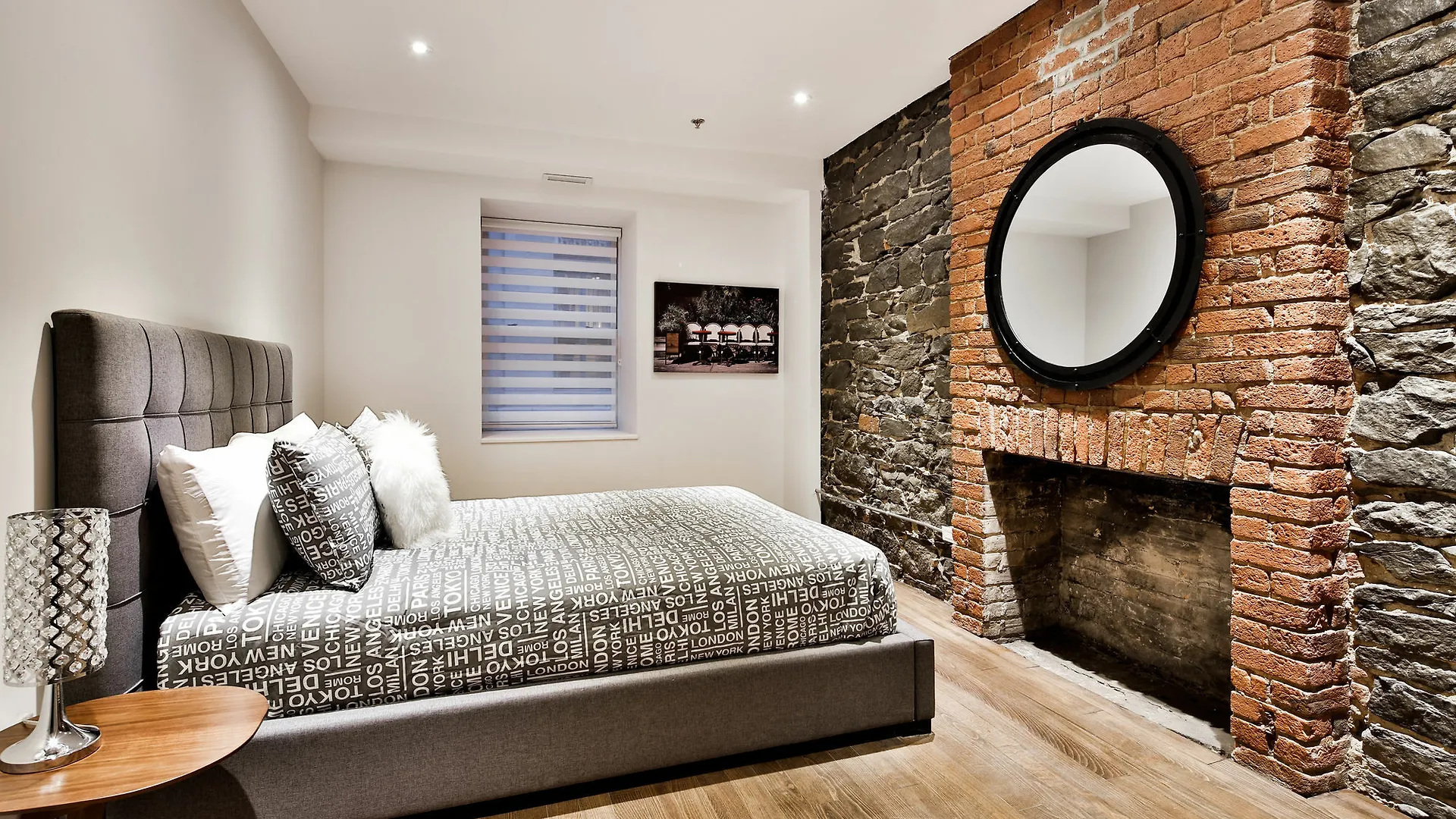 Apartment Les Suites Saint Francois Xavier Montreal